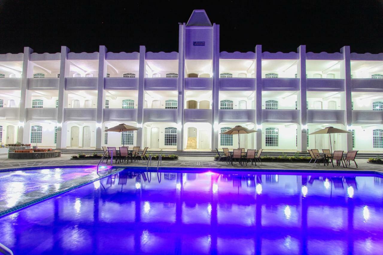 Hotel Splash Inn Alcocer 外观 照片